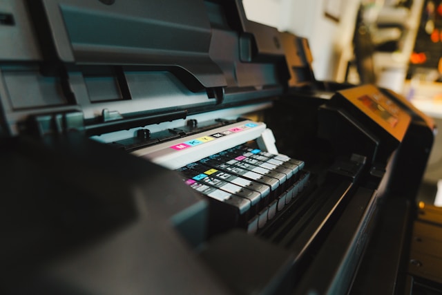 Mengenal UV Printing dalam Bisnis Percetakan