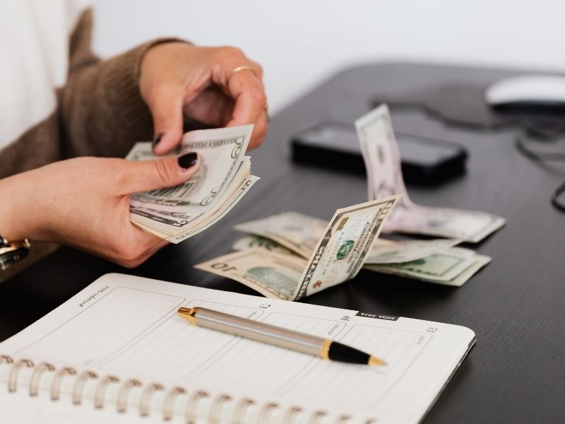 Panduan Cepat dan Cerdas Ketika Butuh Pinjaman Uang Mendesak